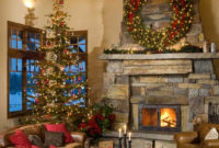 Inspiring Rustic Christmas Fireplace Ideas To Makes Your Home Warmer 18