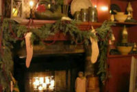 Inspiring Rustic Christmas Fireplace Ideas To Makes Your Home Warmer 24