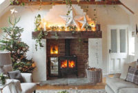 Inspiring Rustic Christmas Fireplace Ideas To Makes Your Home Warmer 48
