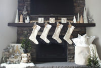 Inspiring Rustic Christmas Fireplace Ideas To Makes Your Home Warmer 64