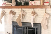 Inspiring Rustic Christmas Fireplace Ideas To Makes Your Home Warmer 76