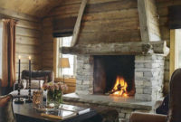 Inspiring Rustic Christmas Fireplace Ideas To Makes Your Home Warmer 79