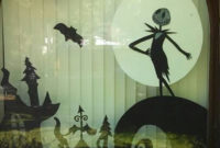 Scary But Creative DIY Halloween Window Decorations Ideas You Should Try 66