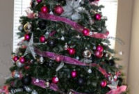 Adorable Pink And Purple Christmas Decoration Ideas 02