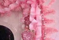 Adorable Pink And Purple Christmas Decoration Ideas 22