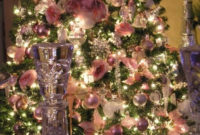Adorable Pink And Purple Christmas Decoration Ideas 50