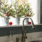 Adorable Rustic Christmas Kitchen Decoration Ideas 15