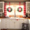 Adorable Rustic Christmas Kitchen Decoration Ideas 27