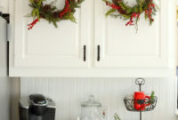 Adorable Rustic Christmas Kitchen Decoration Ideas 66