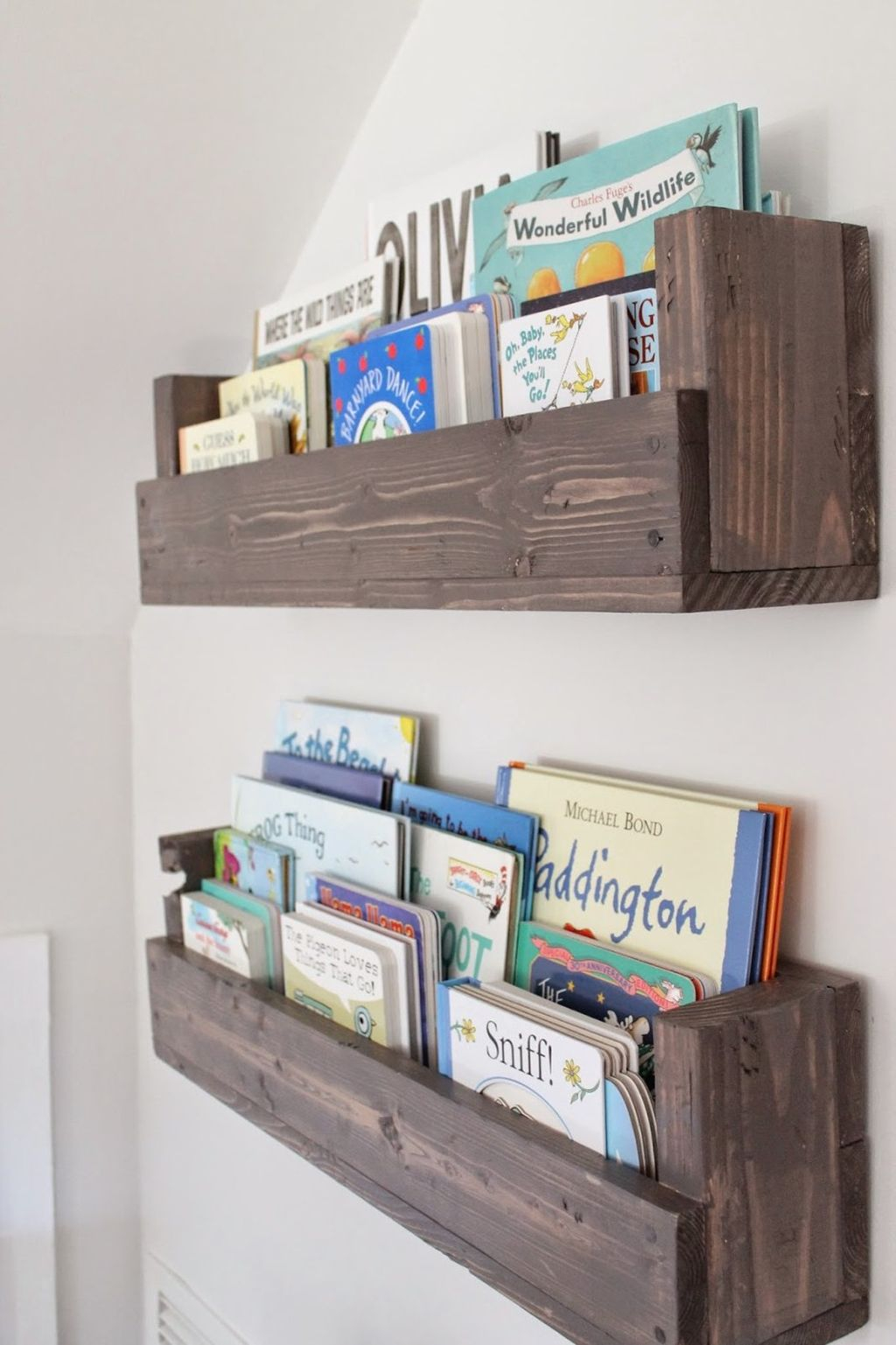 Brilliant Bookshelf Design Ideas For Small Space You Will Love 17