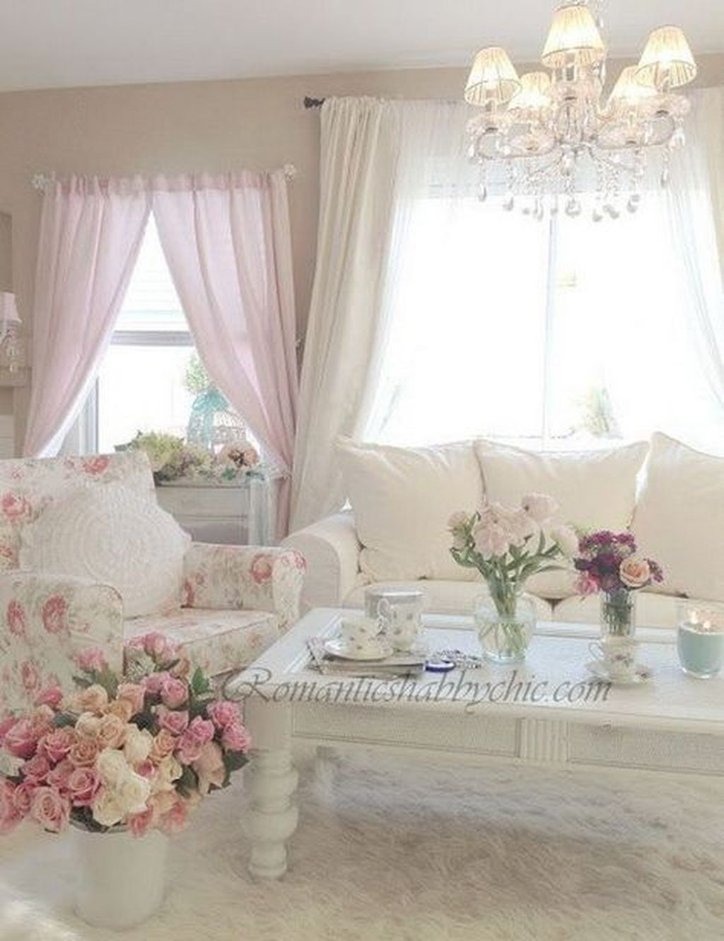 Creative DIY Shabby Chic Decoration Ideas For Your Living Room 32