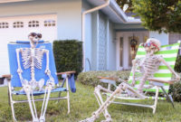 Creepy But Creative DIY Halloween Outdoor Decoration Ideas 42