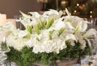 Easy And Simple Christmas Table Centerpieces Ideas For Your Dining Room 01
