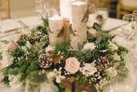 Easy And Simple Christmas Table Centerpieces Ideas For Your Dining Room 05