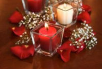 Easy And Simple Christmas Table Centerpieces Ideas For Your Dining Room 15