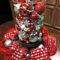 Easy And Simple Christmas Table Centerpieces Ideas For Your Dining Room 31