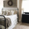 Gorgeous Vintage Master Bedroom Decoration Ideas 99