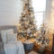 Incredible Rustic Farmhouse Christmas Decoration Ideas 22