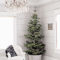 Incredible Rustic Farmhouse Christmas Decoration Ideas 44
