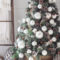 Incredible Rustic Farmhouse Christmas Decoration Ideas 50
