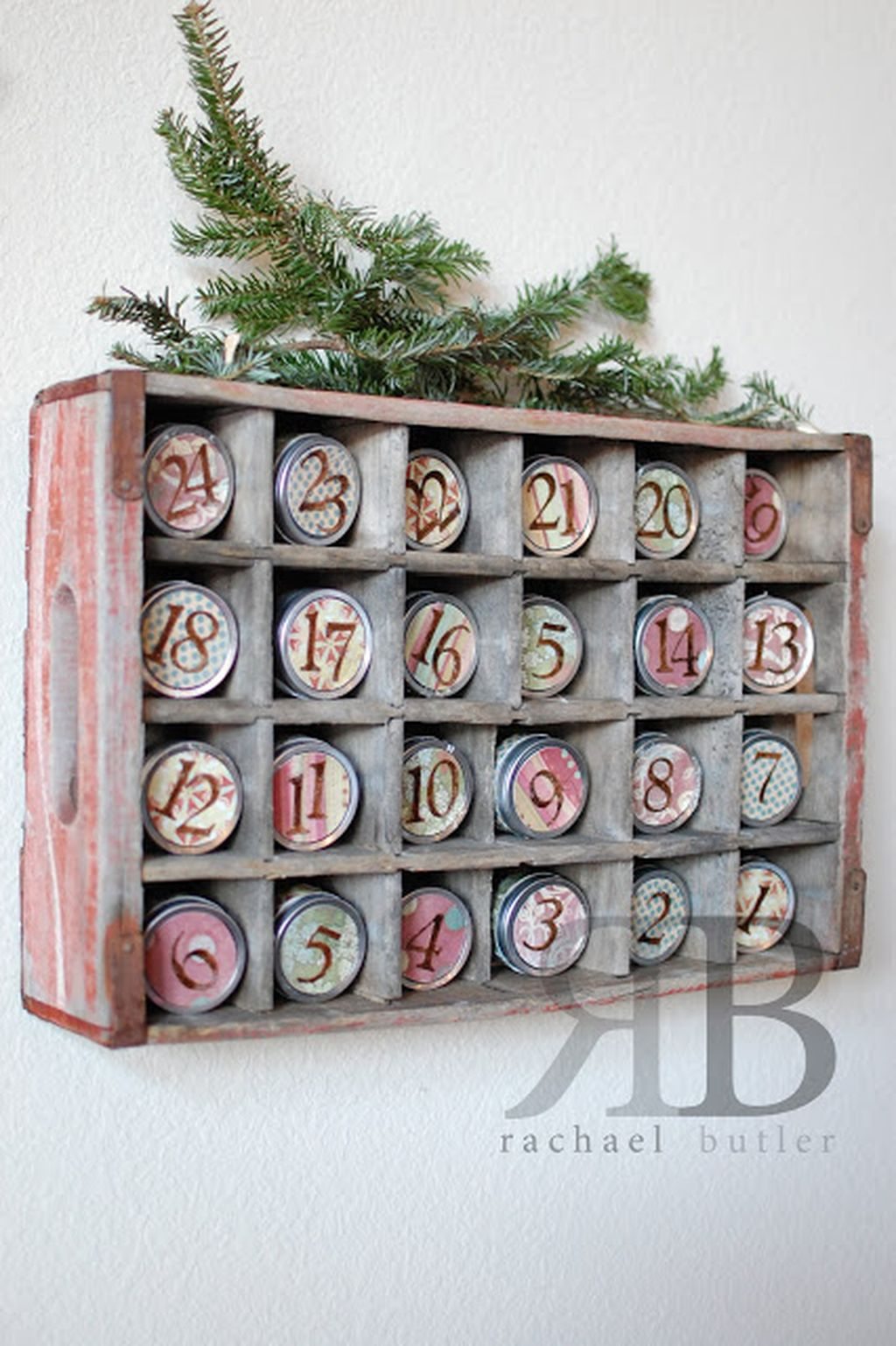 Incredible Rustic Farmhouse Christmas Decoration Ideas 51