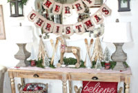 Incredible Rustic Farmhouse Christmas Decoration Ideas 69