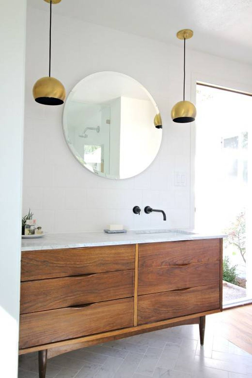 Inspiring Rustic Bathroom Vanity Remodel Ideas 46