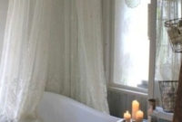 Romantic And Elegant Bathroom Design Ideas With Chandeliers 23