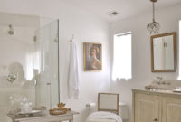 Romantic And Elegant Bathroom Design Ideas With Chandeliers 25