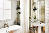 Romantic And Elegant Bathroom Design Ideas With Chandeliers 27