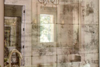 Romantic And Elegant Bathroom Design Ideas With Chandeliers 93