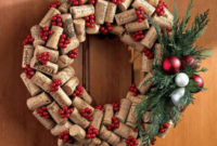 Simple But Beautiful Front Door Christmas Decoration Ideas 11