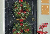 Simple But Beautiful Front Door Christmas Decoration Ideas 16