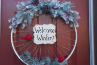Simple But Beautiful Front Door Christmas Decoration Ideas 23