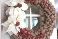 Simple But Beautiful Front Door Christmas Decoration Ideas 49