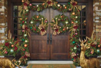 Simple But Beautiful Front Door Christmas Decoration Ideas 61