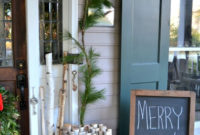 Totally Inspiring Christmas Porch Decoration Ideas 05