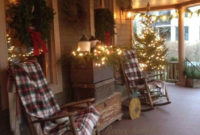 Totally Inspiring Christmas Porch Decoration Ideas 21
