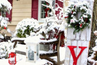 Totally Inspiring Christmas Porch Decoration Ideas 33