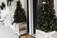 Totally Inspiring Christmas Porch Decoration Ideas 51