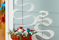Totally Inspiring Christmas Porch Decoration Ideas 65