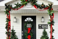 Totally Inspiring Christmas Porch Decoration Ideas 66