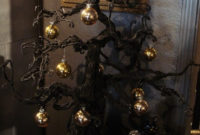 Unique And Unusual Black Christmas Tree Decoration Ideas 03