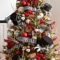 Unique And Unusual Black Christmas Tree Decoration Ideas 36