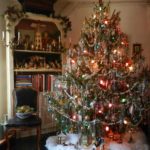 37 Totally Beautiful Vintage Christmas Tree Decoration Ideas 23