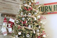 37 Totally Beautiful Vintage Christmas Tree Decoration Ideas 29