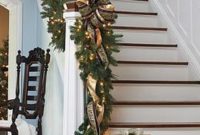 38 Cool And Fun Christmas Stairs Decoration Ideas 21