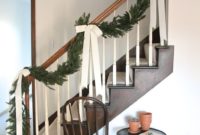 38 Cool And Fun Christmas Stairs Decoration Ideas 34