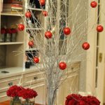 40 Ezciting Silver And White Christmas Tree Decoration Ideas 13