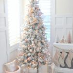 40 Ezciting Silver And White Christmas Tree Decoration Ideas 29